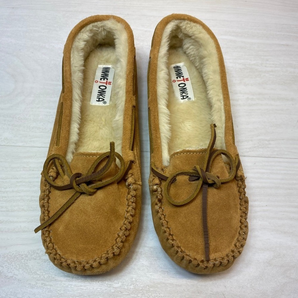 Minnetonka Womens 10 Cally Moccasin Slipper Suede Tan Faux Fur Lining 4011 Shoes